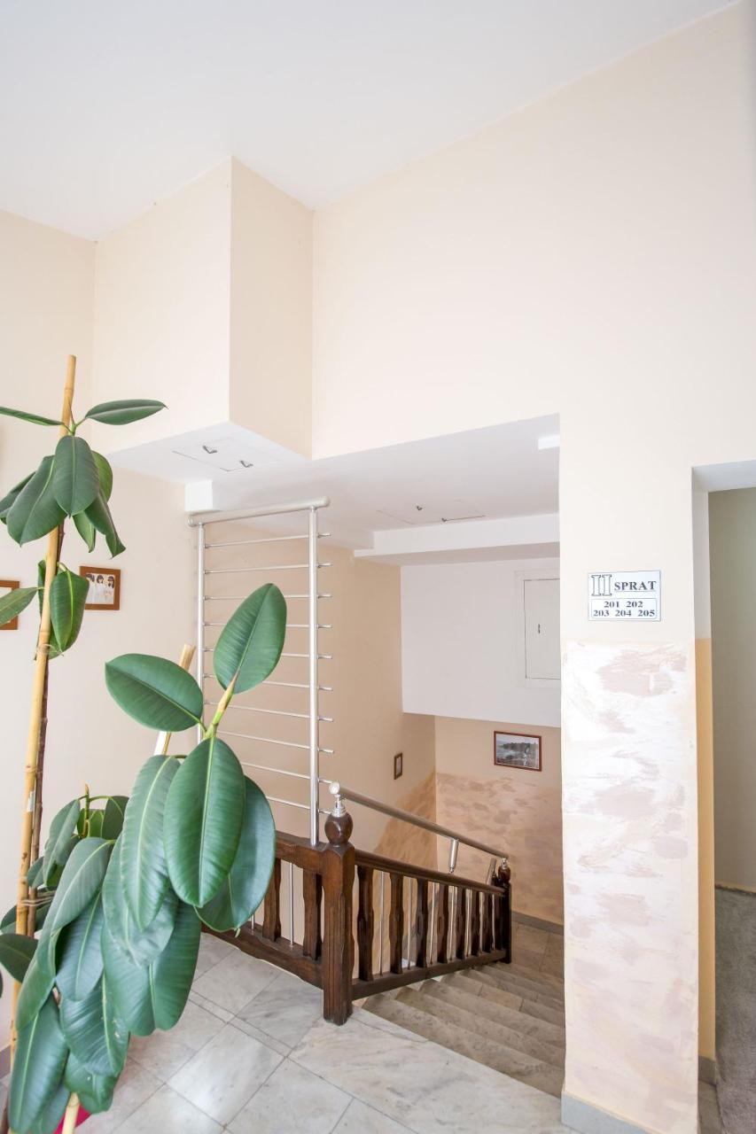 Apartments & Rooms Nikolic Budva Exterior photo